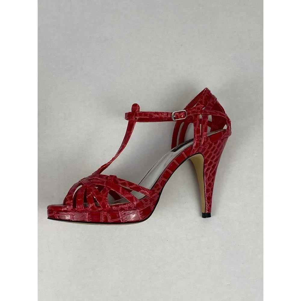 White House Black Market Red Croc Embossed T-Strap Platform Heels Womens 7M